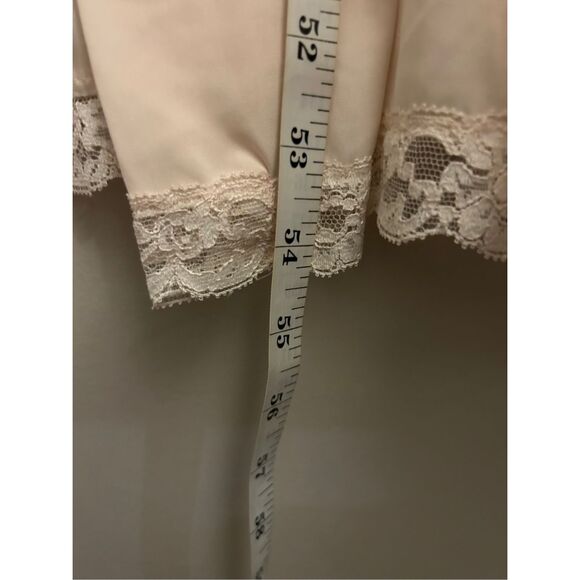 Vintage 60's ShadowLine Embroidered Long Nightgown with Lace Yoke sz M - L EUC - Picture 8 of 8